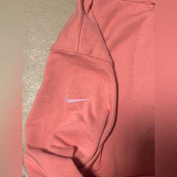 Nike Dri-fit Maternity Fit Reversible French Terry Pullover Top Canyon Pink Med - Picture 10 of 11